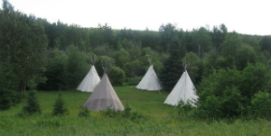 Aventure Plume Blanche et nuit en tipi