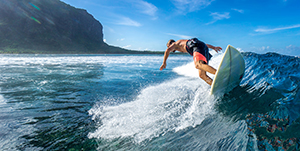 Hawaii - Waikiki Beach Surf or Body Board Lessons